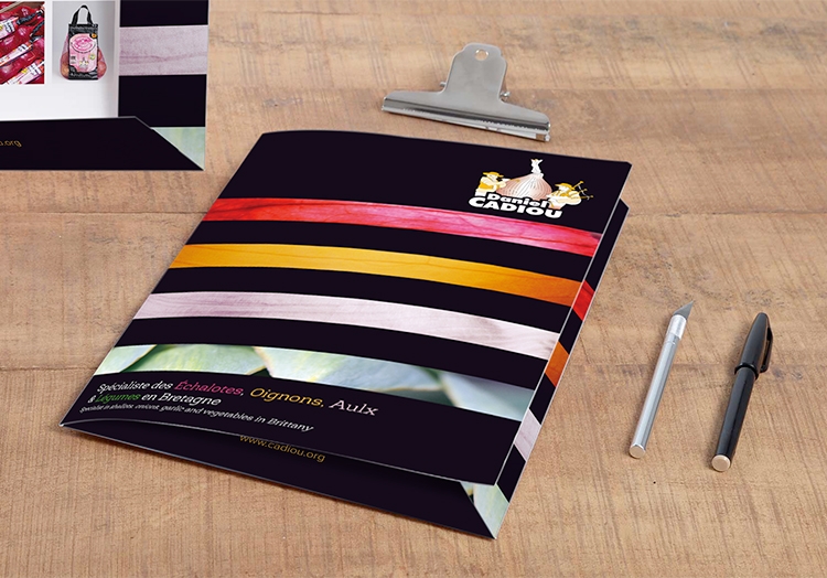 Une pochette attractive et colorée pour un producteur local